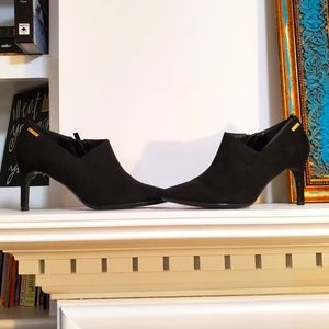 NEW in Box Calvin Klein Women's Jenise Microsuede Ankle Booties, Black, SZ 6.5